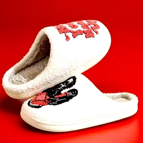 SCREAM “Hang Up” HALLOWEEN Fleece Cozy Shoe Slippers US Size 6.5 - 7 NEW - Picture 2 of 6